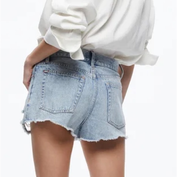 ALICE + OLIVIA AMAZING HIGH RISE DENIM VINTAGE SHORT ROCKSTAR BLUE - Picture 2 of 9